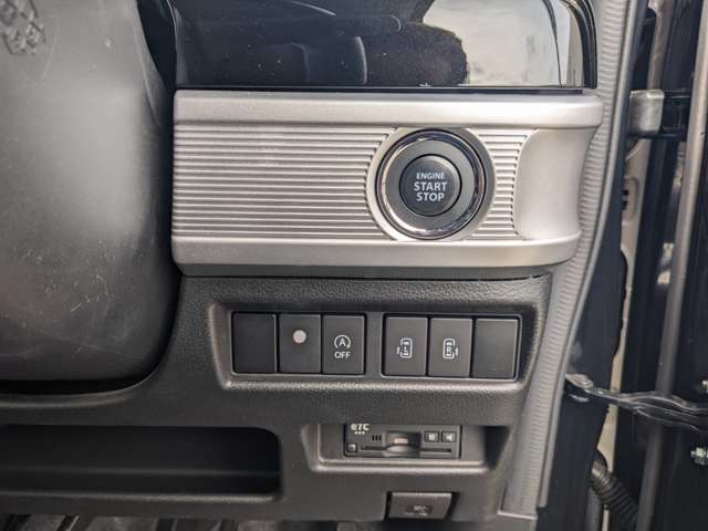 ★両側電動スライドドア★ボタン一つでドアの開閉が出来ます。便利ですよね(^^)/夜間や雨の日も外に出ずに開閉が出来るので便利です(^^)