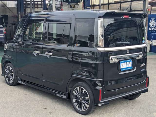 ★左斜め後ろからの一枚です★クレジット、JAFなど車のことなら当店にお任せ下さい！！あいおい損保代理店です。お客様とお車の安全をお守りいたします。無料お見積り致しますのでお気軽にご相談下さい！