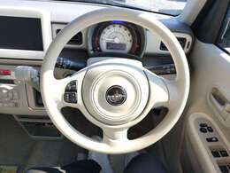 ハンドルの状態が悪いと運転に集中できませんよね。こちらの車、お気軽にお問い合わせください。