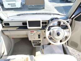 毎回座るフロントシート。運転席は使用する部分ですので、座り心地が重要です！