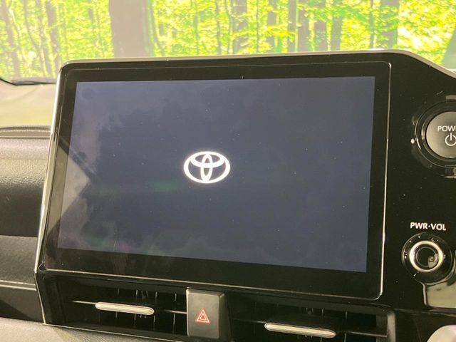 【10.5インチ　ディスプレイオーディオ】大画面のディスプレイはAppleCarPlayやAndroidAutoが利用可能。大きな画面でスマホナビアプリ等が利用いただけます♪