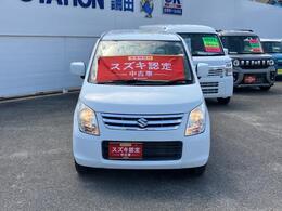 ワゴンR-FX5速マニュアル車入荷しました！FM/AMラジオ付きCDプレーヤーやキーレスエントリー、電動格納式リモコンドアミラーなどを装備した一台です！