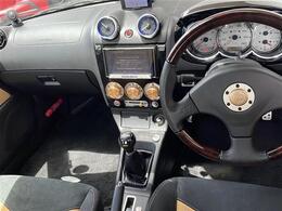 車両販売と整備・保証・クリーニングなどのサービスを自由にお選び頂けます。 サービスは必要な分だけお選び下さい。