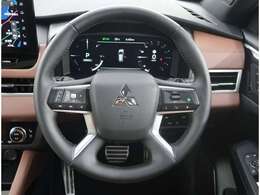 本革巻ステアリングホイール　ハンドルヒーター装備