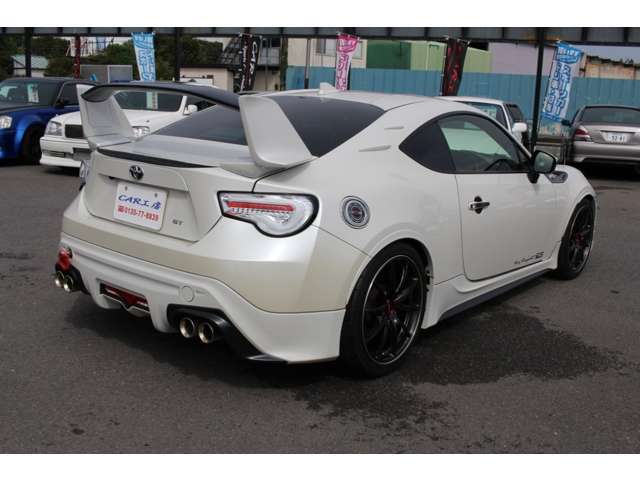 トランクスポイラー・ヴァレンティLEDテールランプ・ヴァレンティLEDバックフォグ