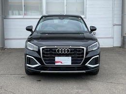 Audi認定中古車は、正規ディーラーがお届けする「Audiが二度認めたAudi」です。専門技術を身につけた正規ディーラーのテクニシャンが専用テスターと工具を使い入念な整備を施した上で保証をつけてご納車致します。