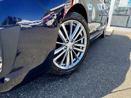 4WD☆純正ナビTV☆HIDオートライト☆ハーフレザーシート☆パワーシート☆スマートキー☆プッシュスタート☆アイサイト☆レーダークルーズC☆ETC☆アイドリングストップ☆AW☆走行5.8万K☆試乗OK