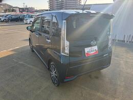 リヤドア・リヤクォーター・バックドアウィンドウにスモークドガラスを採用