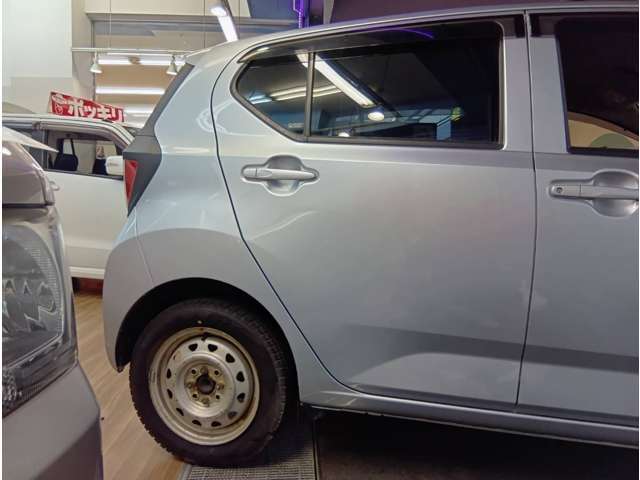 自社提携指定及び認証工場を完備！しっかりプロの目でお車の隅々までチェック、整備・鈑金・修理致します！全てはお客様に喜んで頂く為に、当店は極力妥協いたしません！