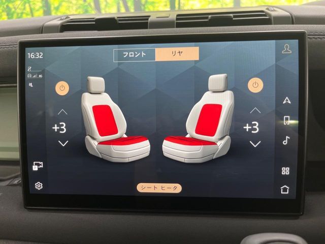 全席後席ともに、三段階で強弱の調節が可能なシートヒーター機能を装備！冬場には欠かすことのできないポイントの高い装備ではないでしょうか♪快適なドライブをお楽しみください。