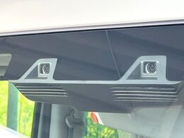 【スズキ　セーフティサポート】走行中に前方の車両等を認識し、衝突しそうな時は警報とブレーキで衝突回避と被害軽減をアシスト。より安全にドライブをお楽しみいただけます。