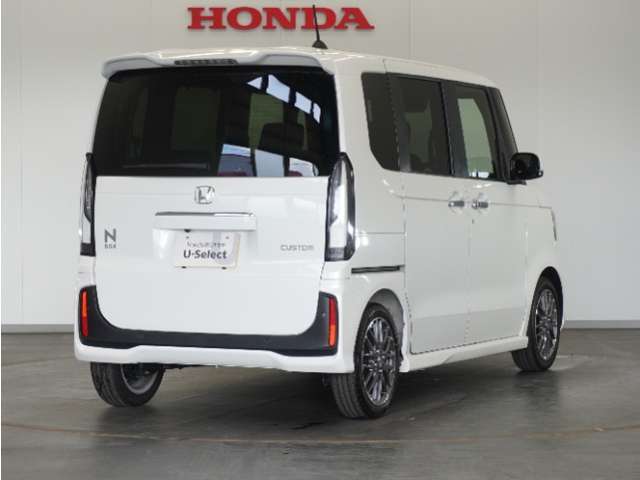 ◆障害物センサー◆車庫入れの時などに近くに障害物がある場合、障害物までの距離を音で知らせてくれます。