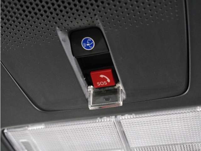 新世代コネクテッド技術「Honda CONNECT」搭載。緊急時にオペレーターのサポートを受けることも可能です。