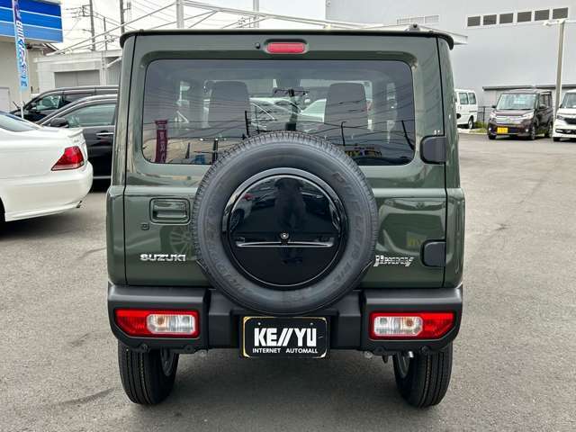 自社陸運局認証工場完備！国家資格車検検査員を持った整備士による整備。ステレオ、エアコン等走行に関係のない所も不具合箇所があれば修理してお渡しいたします。