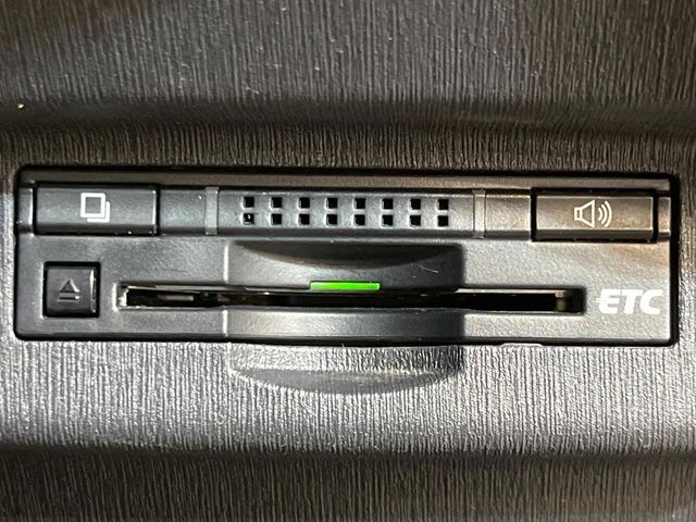 【ETC】高速道路の料金所をストレスなく通過！話題のスポットやサービスエリアに多い「スマートIC」利用時は必須のアイテムです。当店でセットアップを実施、ご納車当日からすぐにご利用いただけます！