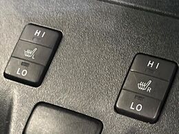 【シートヒーター】寒い日に重宝するシートヒーター！エアコンより早く温まってくれるので寒がりの人も安心ですね♪エアコンの温風は乾燥するから苦手、という方にもをおすすめです。