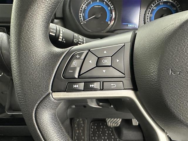【運転席操作部】快適なドライブを楽しむための機能が装備されています！運転席から触れるので、使いやすいです！除菌プランいれていただくと、さらに清潔で安心していただけます！