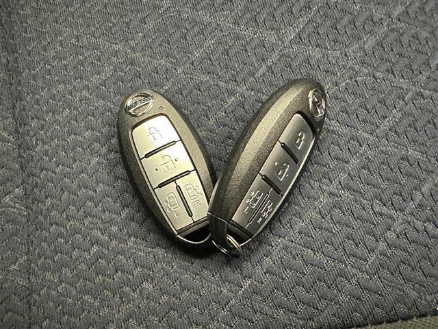 【付属品】このクルマ限定で使える装備品が付いています！使い方などはぜひ実際に店舗にお越しいただき、専門スタッフにお尋ねください！