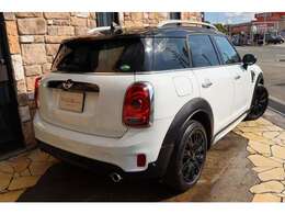 外装色はライトホワイトです。