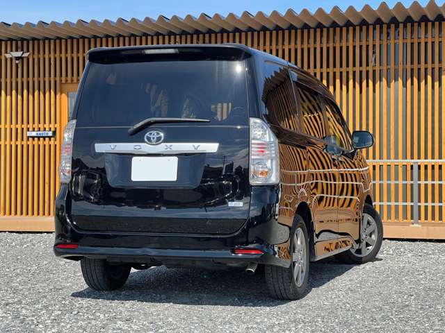 公共交通機関でお越しの際は最寄りのバス停・駅（高速甘木バス停、西鉄甘木営業所バス停、甘木鉄道甘木駅、西鉄甘木駅）まで無償送迎いたします。