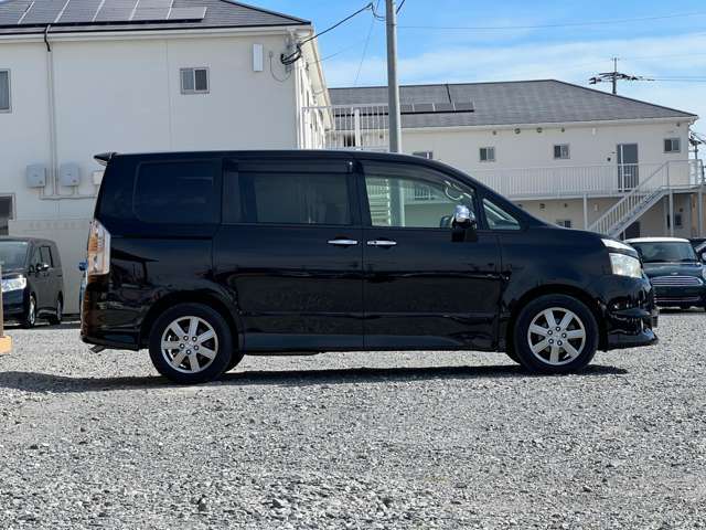 高水準の保証を低価格でご用意。利用回数無制限！走行距離無制限！24時間365日サポート窓口！24時間対応のロードサービス、全国9,500ヶ所以上の提携整備工場をご利用いただけます。