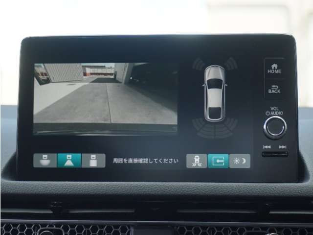 ◆バックカメラ◆リバースにするだけで映ります、後方の安全確認や、狭い駐車場での車庫入れ、雨の日や夜間など視界の悪い時に便利です！安全にバックする為には欠かせない装備です。