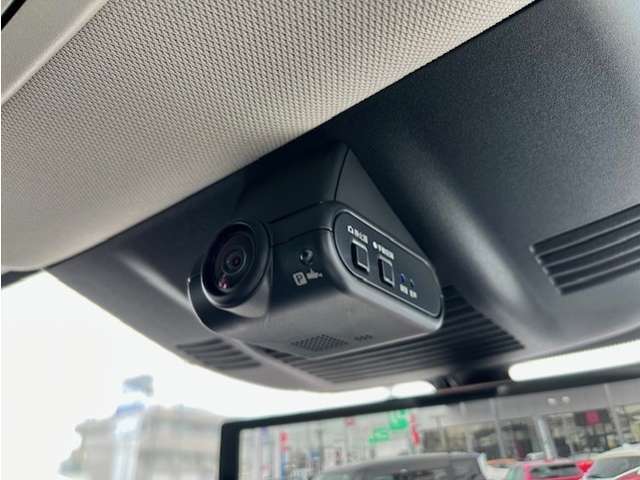 前方・車室内ドライブレコーダー装備