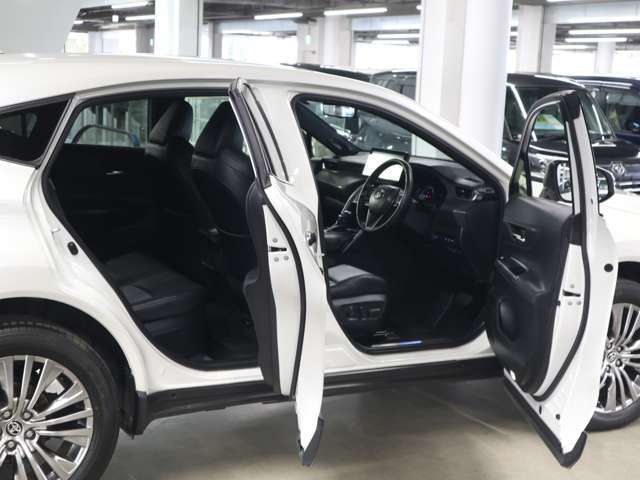 毎日新規物件入庫！3500台の高品質車をぜひとも、ご自身の目で直接ご覧になって、ご実感下さい、自身を持ってお勧めいたします。