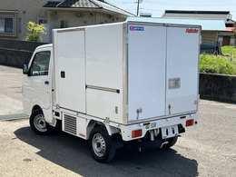当店では、ハイエースの車両を多数掲載しております。さまざまなモデルや仕様のハイエースをご覧いただけるので、ぜひ一度ご確認してみてはいかがでしょうか。ご希望の条件に合った車両が見つかるかもしれません！