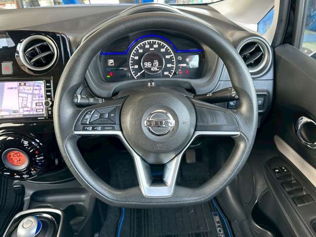 【新車も取り扱っております！】弊社は中古車だけではなく各メーカーの新車も取り扱っております。新車か中古車か悩まれるお客様も非常に多い中、弊社がお客様にとってより良いカーライフをご提案させて頂きます。
