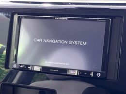 【ナビゲーション】目的地までしっかり案内してくれる使いやすいナビ。Bluetooth接続すればお持ちのスマホやMP3プレイヤーの音楽を再生可能！毎日の運転がさらに楽しくなります！！
