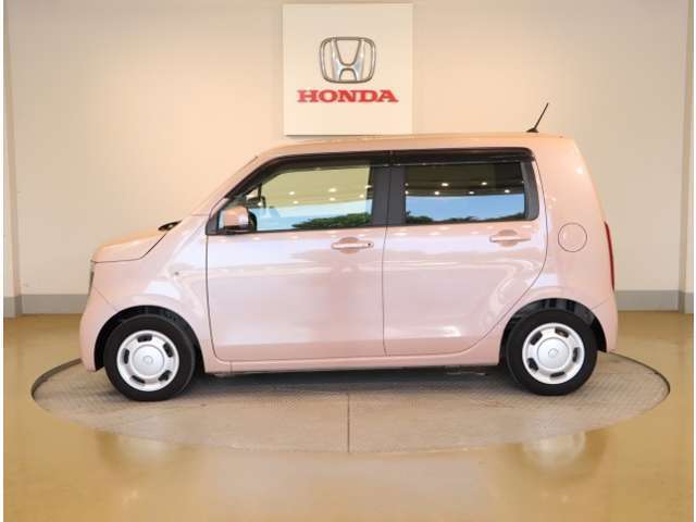 車両状態証明書付き車両です。車両状態を検査員が評価をし、結果を点数で表示しております。1台1台プロの目で事細かにチェックしている車両ですので、ご安心してお買い求めしていだけます。