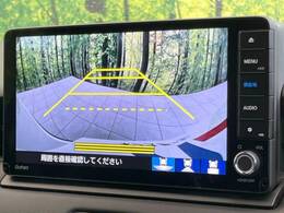 【バックカメラ】駐車時に後方がリアルタイム映像で確認できます。大型商業施設や立体駐車場での駐車時や、夜間のバック時に大活躍！運転スキルに関わらず、今や必須となった装備のひとつです！