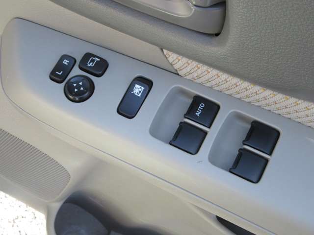 お車の機能や安全装備に関して気になる方は、ぜひ一度ご来店ください！その場でスタッフがご説明可能です！☆お問い合わせは　オリジナルメーカー　市原インター店　TEL　0436-67-1700まで☆