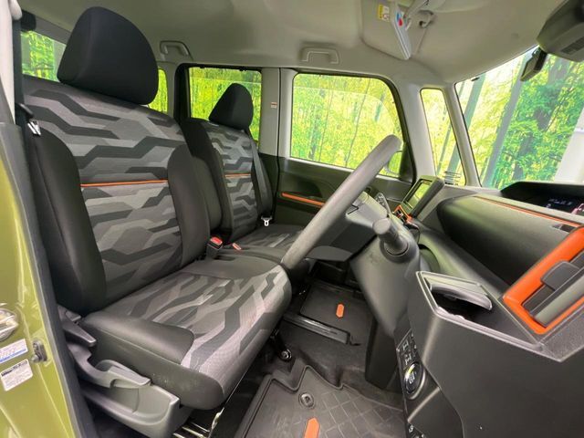 運転席シート廻りは使用感も少なく、良好な状態となっています。丁寧に使われていたことがよくわかりますね。