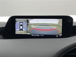 【全周囲カメラ】真上から見たような映像が流れ、便利かつ大変見やすく安全確認もできます！駐車が苦手な方にもオススメな便利機能です！全方位カメラ/パノラミックビューモニター/アラウンドビューモニター