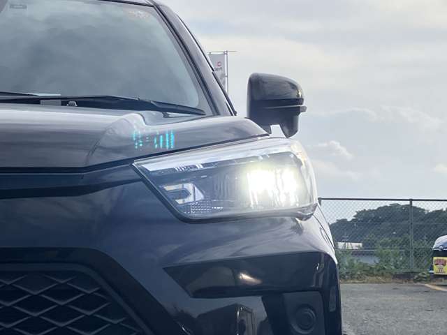 【LEDヘッドライト】白い光で視界良好♪玉切れの心配もほとんどありません♪