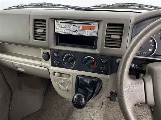 【運転席操作部】快適なドライブを楽しむための機能が装備されています！運転席から触れるので、使いやすいです！除菌プランいれていただくと、さらに清潔で安心していただけます！