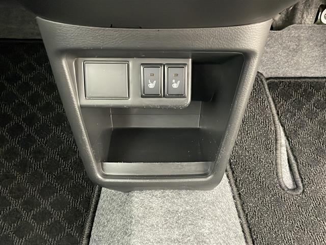 【運転席操作部】快適なドライブを楽しむための機能が装備されています！運転席から触れるので、使いやすいです！除菌プランいれていただくと、さらに清潔で安心していただけます！