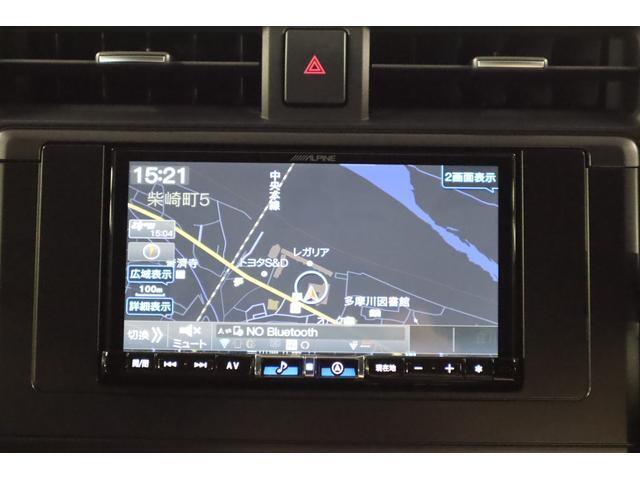 ナビゲーションが装備されております。タッチパネルですので操作がしやすいです。ご旅行やドライブの時に大活躍します。