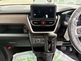 インパネはシンプルなデザインなので、各操作スイッチなども使いやすい位置に配置されています！！