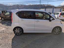 大切な愛車に長く乗っていただけるよう、アドバイスさせていただきます。