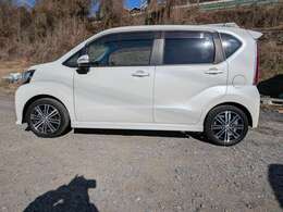 車選びからアフターケアまで、充実の体制で有資格者がサポートさせていただきます。