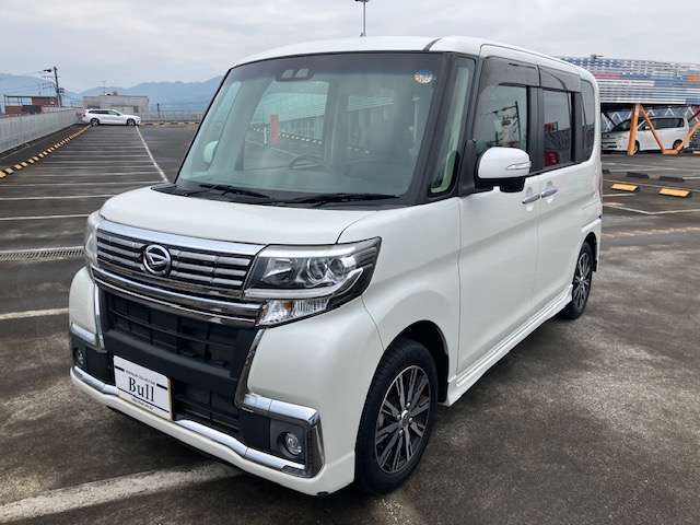 自社ホームページにてお車の詳細情報が見れます。他にも低価格、高品質な在庫車両を多数掲載しておりますので是非ご覧下さい。