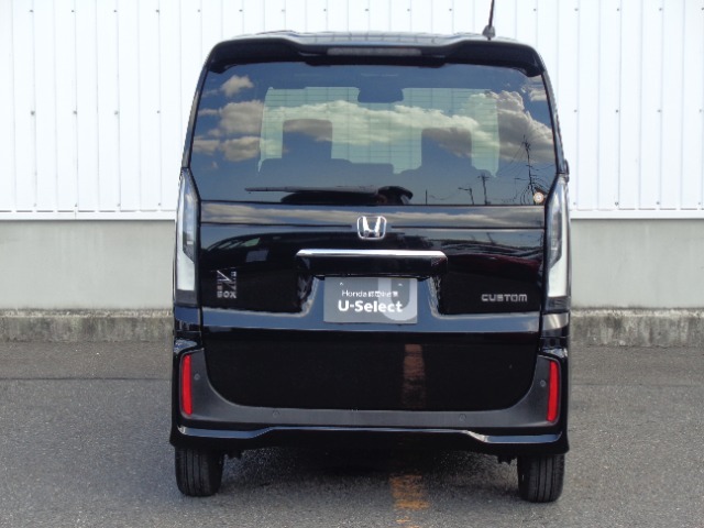ご納車後のアフターサービス（点検、車検、板金、洗車、消耗品交換、自動車保険、etc）なんでもお任せ下さい。末永いお付き合いをさせて頂ける様、いつでもオールスタッフでお迎え致します！