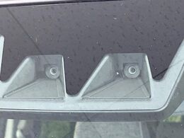 【スマートアシスト】走行中に前方の車両等を認識し、衝突しそうな時は警報とブレーキで衝突回避と被害軽減をアシスト。より安全にドライブをお楽しみいただけます。