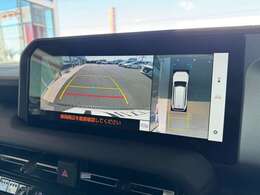 【全周囲カメラ】全周囲カメラがついているので駐車が苦手の方でも安心して後退可能です！ガイドラインも表示されます！クリアランスソナーと合わせて、カメラ映像と音で周囲を確認しながら駐車が可能です！