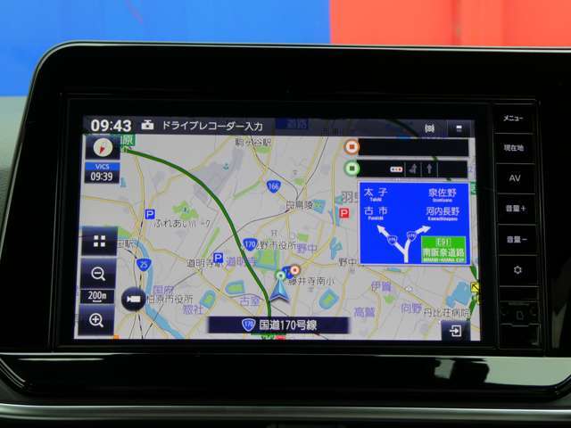 大画面9インチナビが付いています！ナビゲーションの案内も高精細で見やすいです！Bluetooth接続でハンズフリー通話も出来ますので安心ですね！