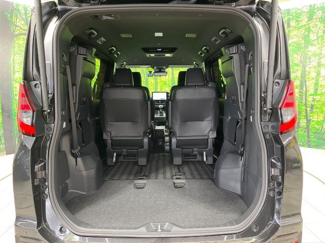 ドライバーによって運転しやすいポジションは異なり、あの車はどうなのか不安なこともありますよね。気になるお車は店頭で乗り込んでご確認いただけます♪