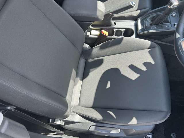 フォーシーズンズグループは年間販売台数2000台突破！全国どちらでもご納車致します。総販売数の3割はご遠方のお客様です。ご遠方のお客様も安心してご決断頂ける実績がここに！